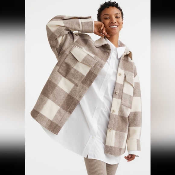🆕️NWT H&M Oversized Shacket in 'Dark Beige/Checked', Size Medium - Picture 2 of 16